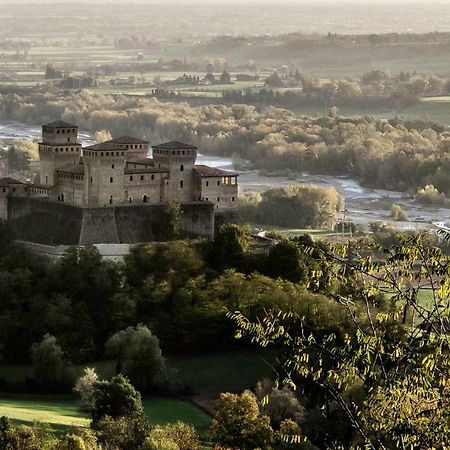La Locanda Del Borgo Torrechiara Екстер'єр фото