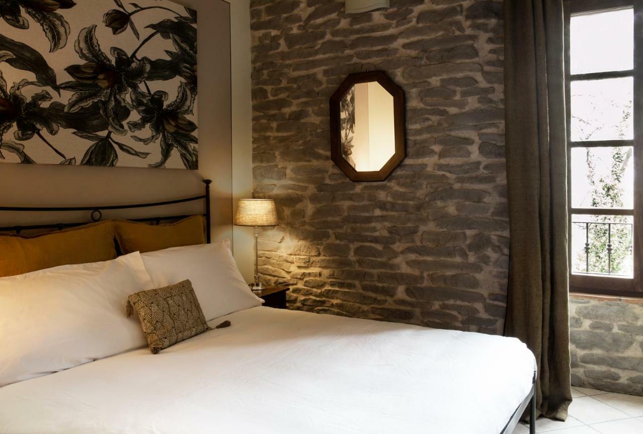 La Locanda Del Borgo Torrechiara Екстер'єр фото